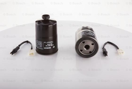 BOSCH 0 986 450 720 - Filtro carburante autozon.pro