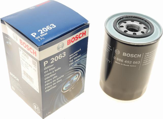 BOSCH 0 986 452 063 - Filtro olio autozon.pro