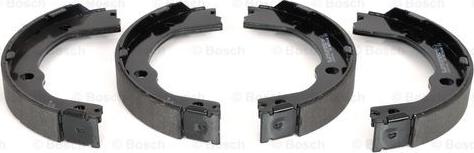 BOSCH 0 986 487 947 - Kit ganasce, Freno stazionamento autozon.pro