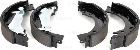 BOSCH 0 986 487 954 - Kit ganasce freno autozon.pro