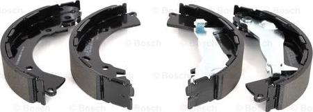 BOSCH 0 986 487 954 - Kit ganasce freno autozon.pro