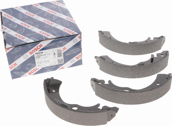 BOSCH 0 986 487 440 - Kit ganasce freno autozon.pro