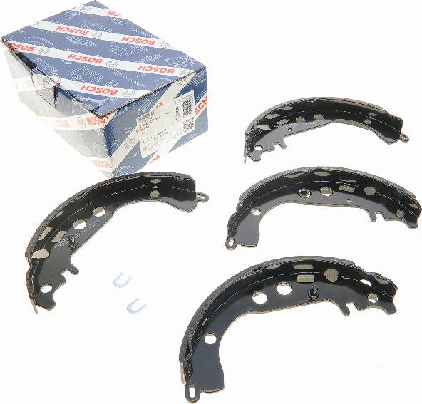 BOSCH 0 986 487 589 - Kit ganasce freno autozon.pro