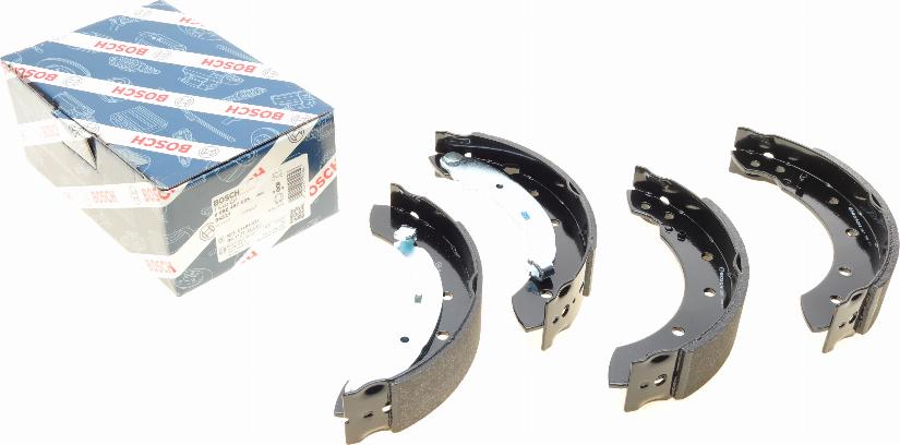 BOSCH 0 986 487 585 - Kit ganasce freno autozon.pro