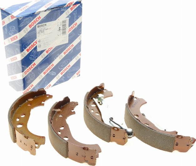 BOSCH 0 986 487 898 - Kit ganasce freno autozon.pro