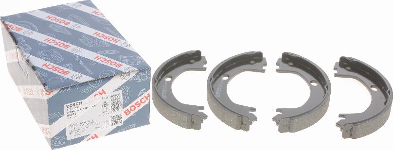 BOSCH 0 986 487 715 - Kit ganasce, Freno stazionamento autozon.pro