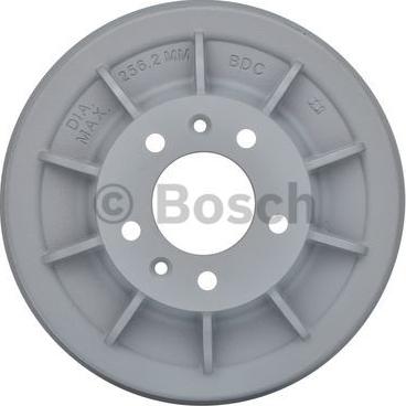 BOSCH 0 986 477 300 - Tamburo freno autozon.pro