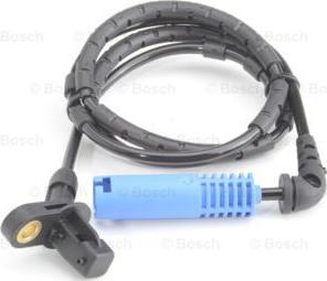 BOSCH 0 986 594 013 - Sensore, N° giri ruota autozon.pro