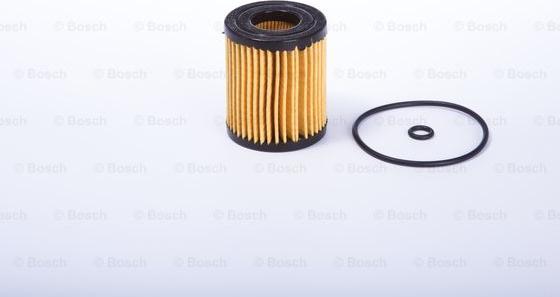 BOSCH 0 986 B00 704 - Filtro olio autozon.pro