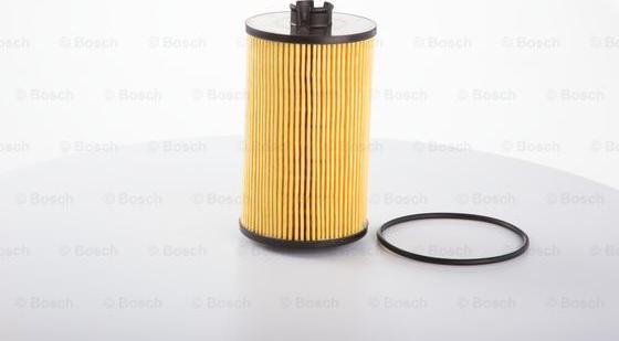 BOSCH 0 986 B01 557 - Filtro olio autozon.pro