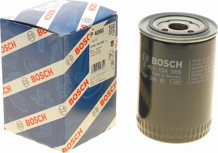 BOSCH 0 451 104 066 - Filtro olio autozon.pro