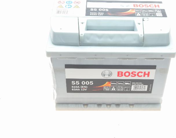 BOSCH 0 092 S50 050 - Batteria avviamento autozon.pro