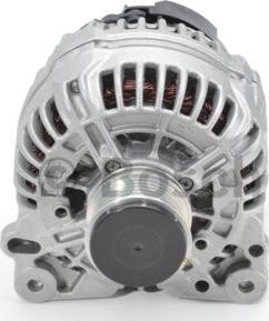 BOSCH 0 124 615 038 - Alternatore autozon.pro