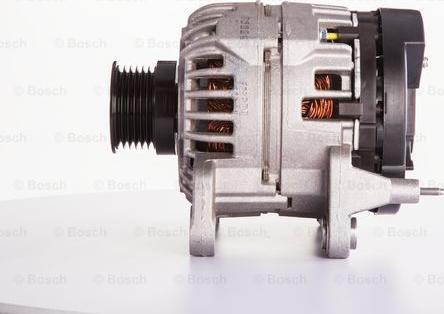 BOSCH 0 124 225 040 - Alternatore autozon.pro