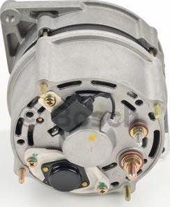 BOSCH 0 120 488 205 - Alternatore autozon.pro