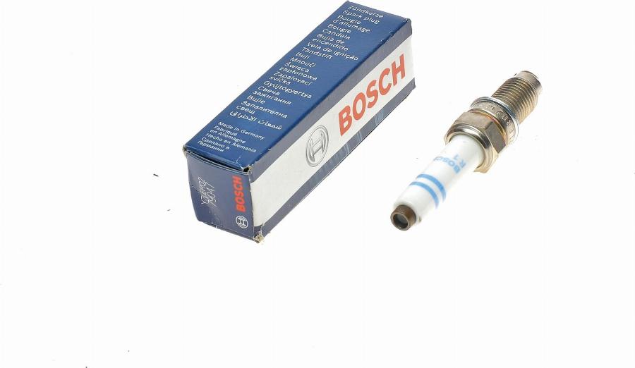 BOSCH 0 241 135 520 - Candela accensione autozon.pro