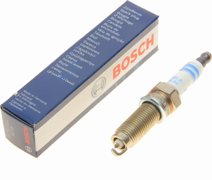 BOSCH 0 242 135 559 - Candela accensione autozon.pro