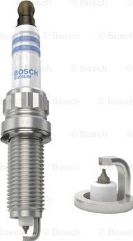 BOSCH 0 242 135 812 - Candela accensione autozon.pro