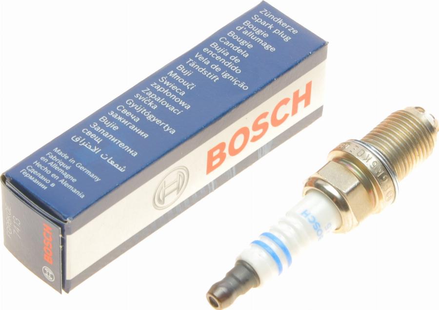 BOSCH 0 242 240 587 - Candela accensione autozon.pro