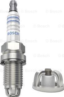 BOSCH 0 242 240 618 - Candela accensione autozon.pro