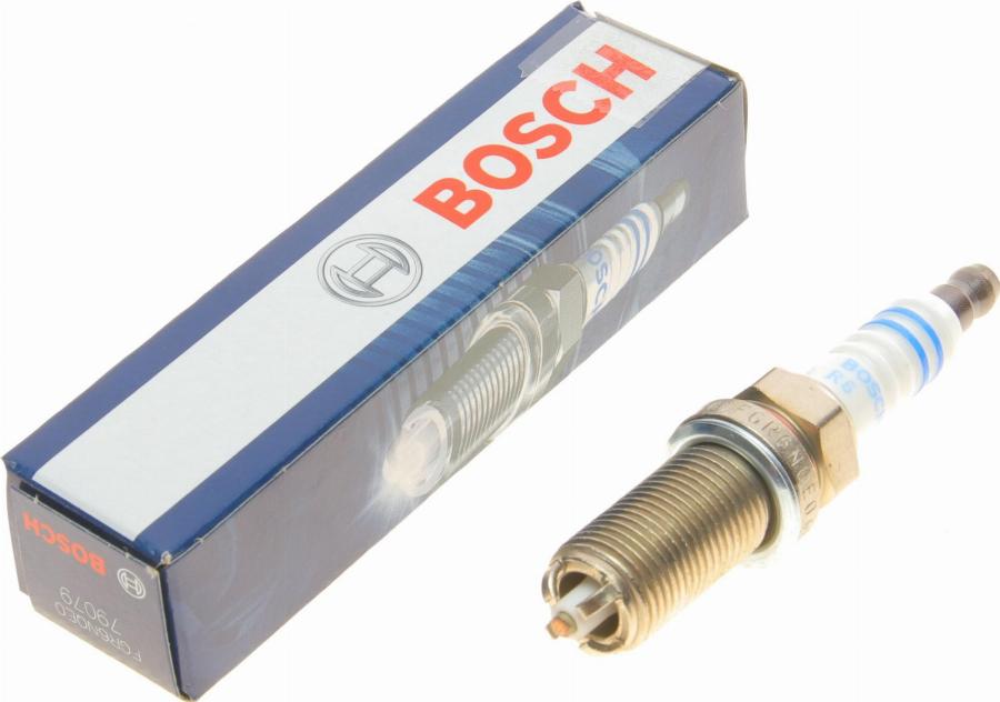 BOSCH 0 242 240 635 - Candela accensione autozon.pro