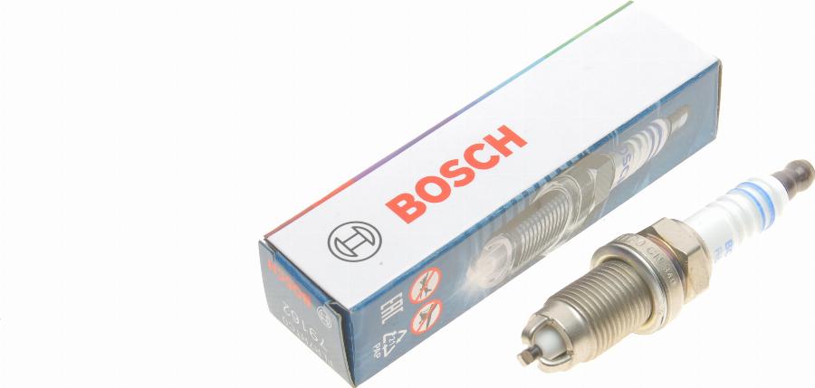 BOSCH 0 242 235 788 - Candela accensione autozon.pro