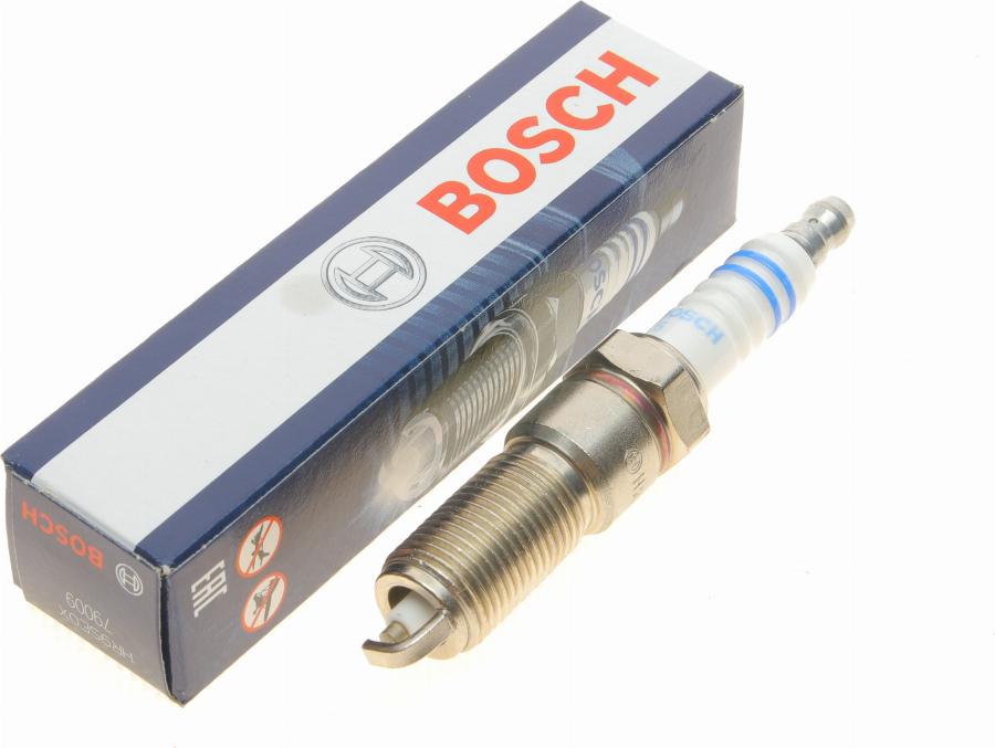 BOSCH 0 242 225 668 - Candela accensione autozon.pro