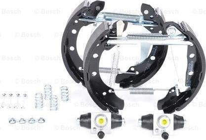 BOSCH 0 204 114 546 - Kit ganasce freno autozon.pro