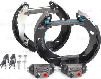 BOSCH 0 204 114 542 - Kit ganasce freno autozon.pro