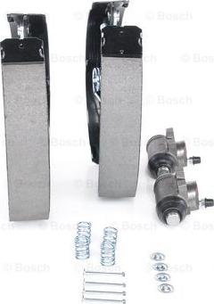 BOSCH 0 204 114 556 - Kit ganasce freno autozon.pro