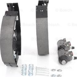 BOSCH 0 204 114 551 - Kit ganasce freno autozon.pro