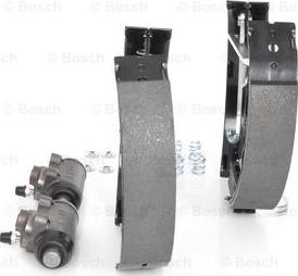 BOSCH 0 204 114 551 - Kit ganasce freno autozon.pro