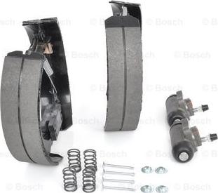 BOSCH 0 204 114 521 - Kit ganasce freno autozon.pro