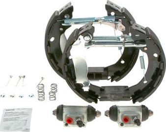 BOSCH 0 204 114 698 - Kit ganasce freno autozon.pro