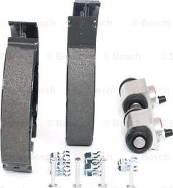 BOSCH 0 204 114 615 - Kit ganasce freno autozon.pro