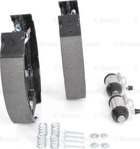 BOSCH 0 204 114 679 - Kit ganasce freno autozon.pro