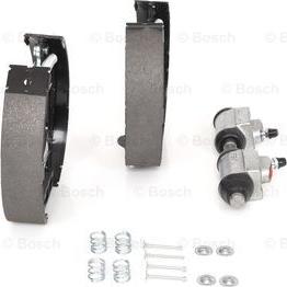 BOSCH 0 204 114 674 - Kit ganasce freno autozon.pro