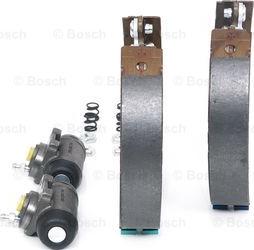 BOSCH 0 204 114 046 - Kit ganasce freno autozon.pro