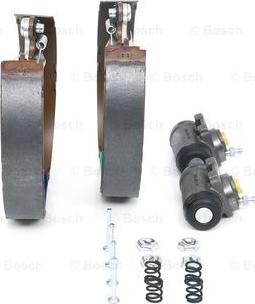 BOSCH 0 204 114 046 - Kit ganasce freno autozon.pro