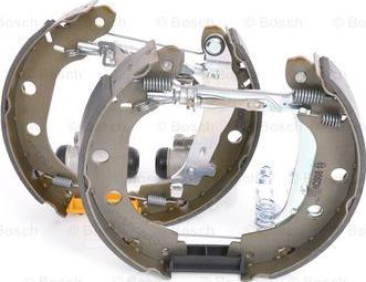 BOSCH 0 204 114 167 - Kit ganasce freno autozon.pro