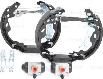 BOSCH 0 204 114 333 - Kit ganasce freno autozon.pro