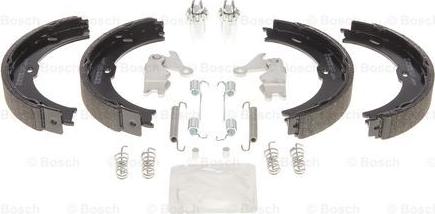 BOSCH 0 204 113 809 - Kit ganasce, Freno stazionamento autozon.pro