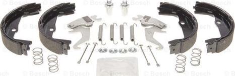 BOSCH 0 204 113 824 - Kit ganasce, Freno stazionamento autozon.pro