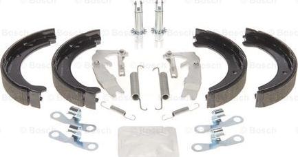 BOSCH 0 204 113 826 - Kit ganasce, Freno stazionamento autozon.pro