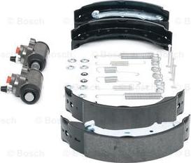 BOSCH 0 204 113 735 - Kit ganasce freno autozon.pro