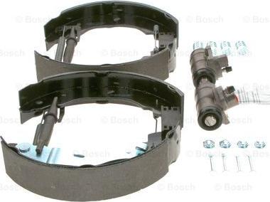 BOSCH 0 204 211 392 - Kit ganasce freno autozon.pro