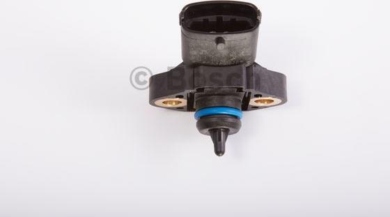 BOSCH 0 281 006 123 - Sensore, Temperatura / Pressione olio autozon.pro