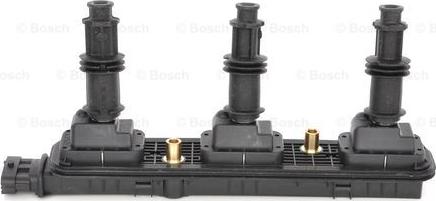 BOSCH 0 221 503 026 - Bobina d'accensione autozon.pro