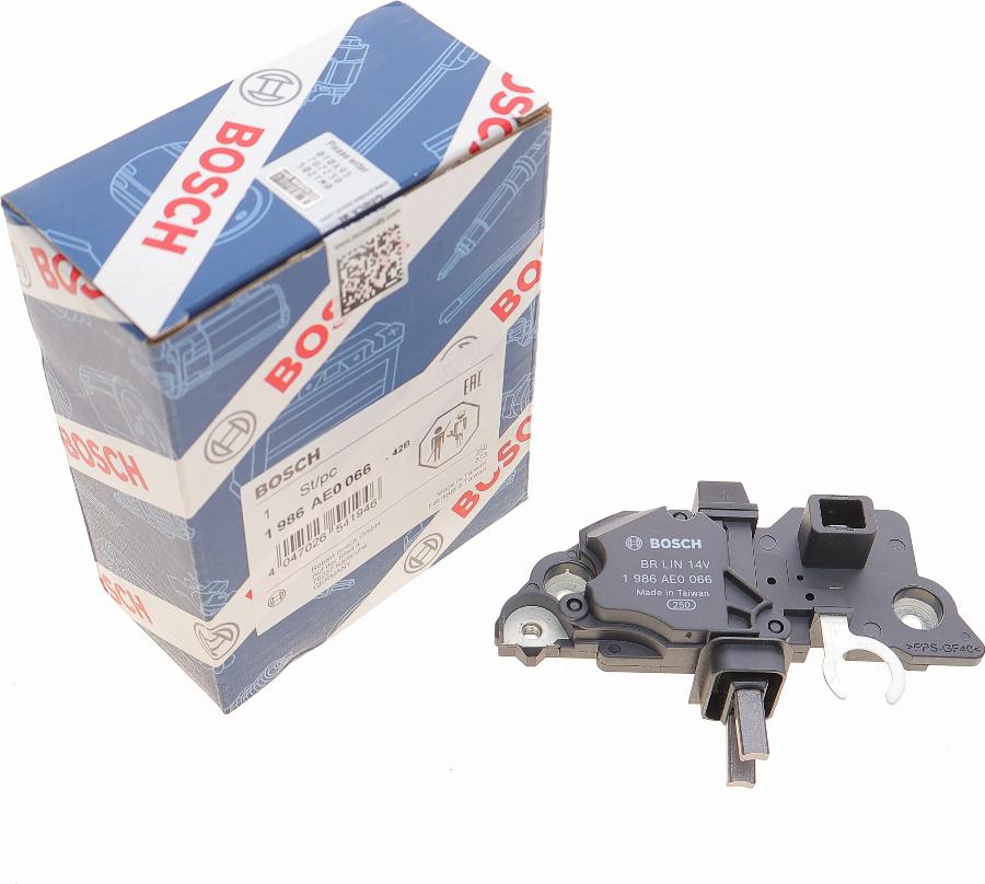 BOSCH 1 986 AE0 066 - Regolatore alternatore autozon.pro