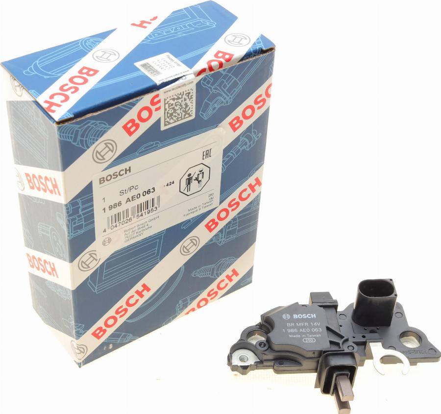 BOSCH 1 986 AE0 063 - Regolatore alternatore autozon.pro